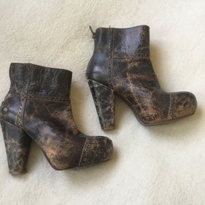 Bed Stu distressed black lux platform ankle boots
